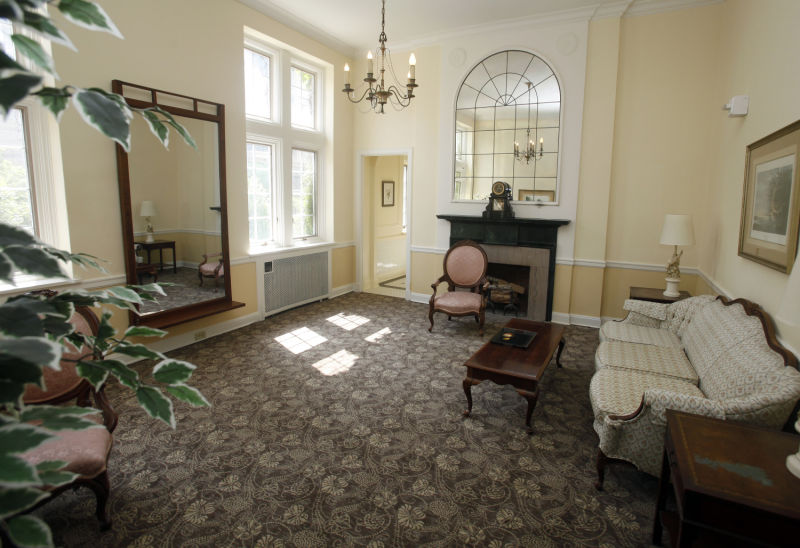 UNIVERSITY CLUB